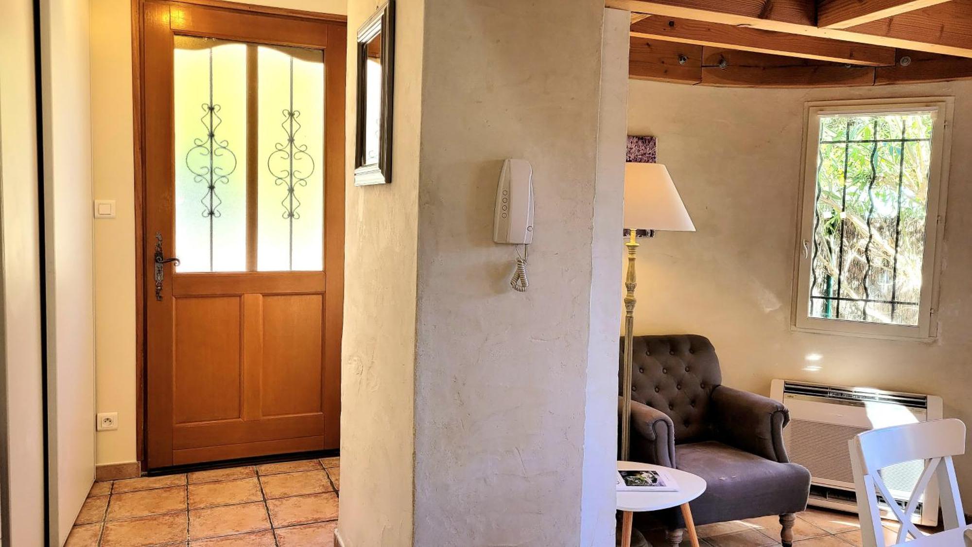 La Pascallane Uzes Bagian luar foto