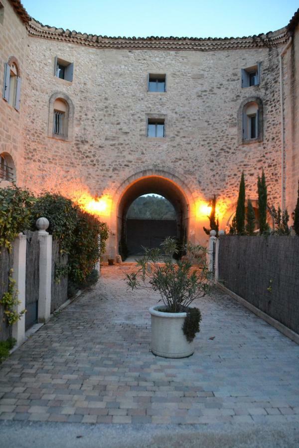 La Pascallane Uzes Bagian luar foto